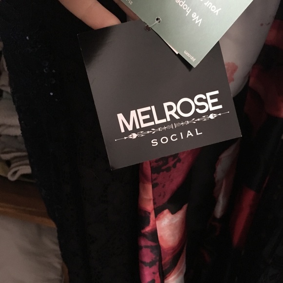 Melrose Social High-Low Dress - Picture 4 of 4